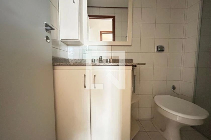 3-bedroom apartment in a building with a gym — photo 38