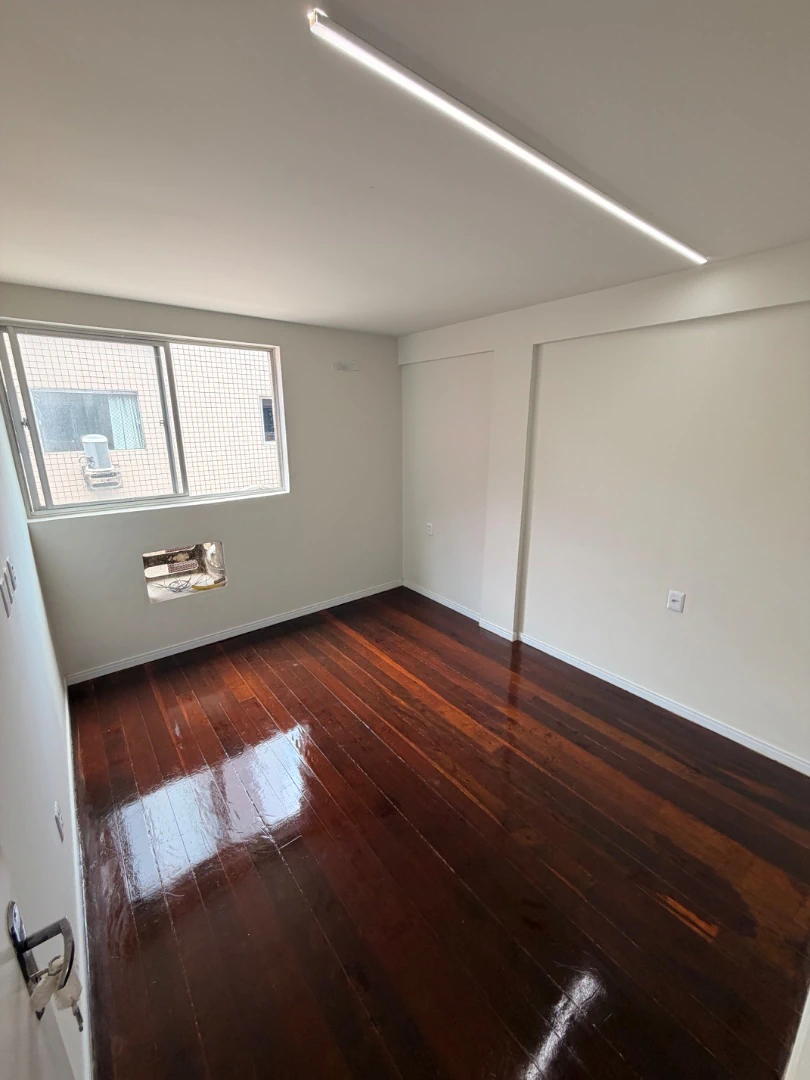 3-bedroom apartment with a washing machine — photo 2