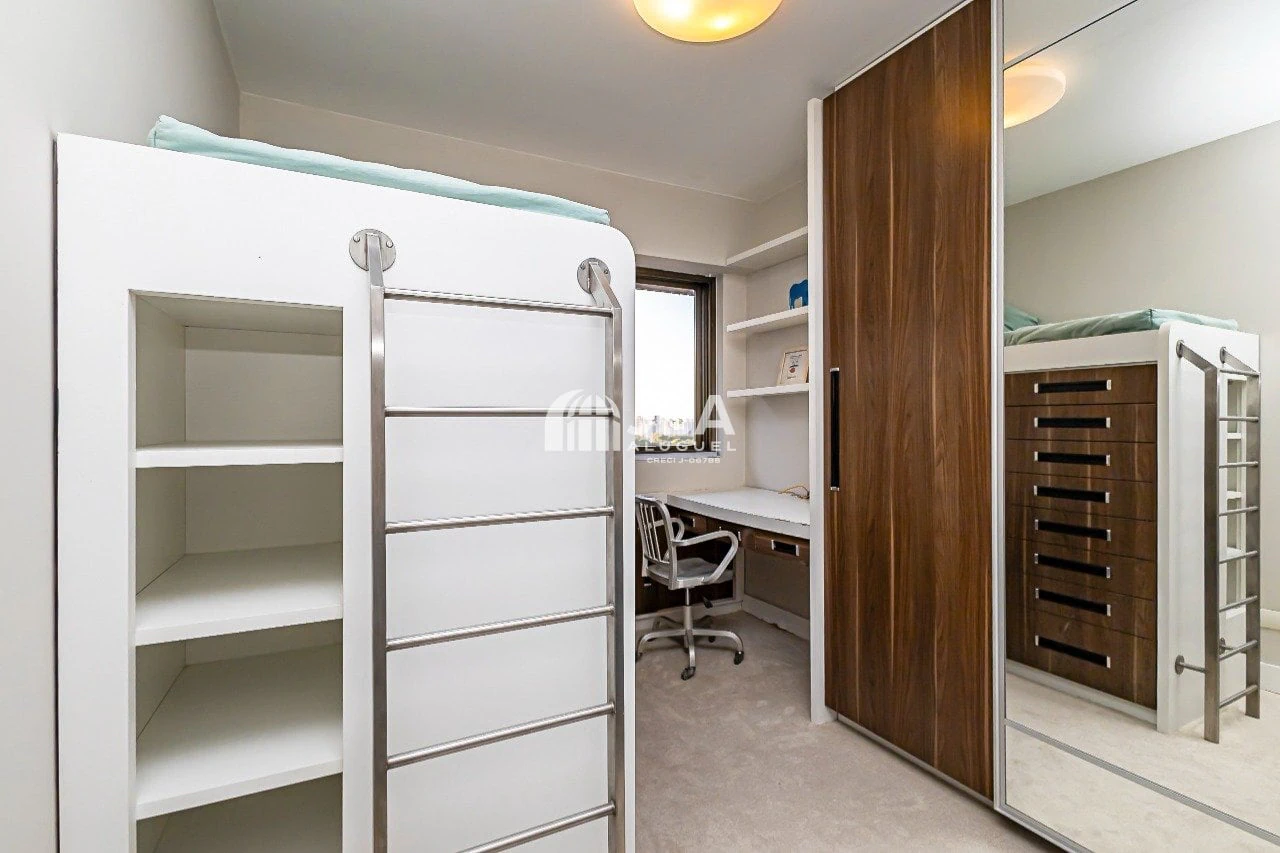 Квартира 226 м² з 3 спальнями та кухнею відкритого плану — photo 20