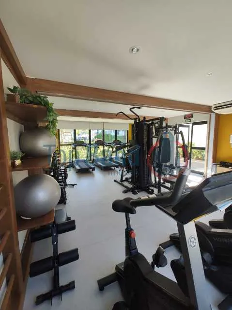 Furnished apartment with 2 bedrooms and a balcony — photo 25