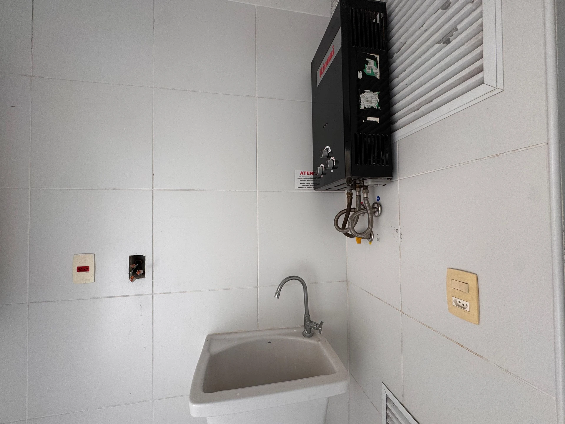 Furnished apartment, 158 m², with a water view — photo 40