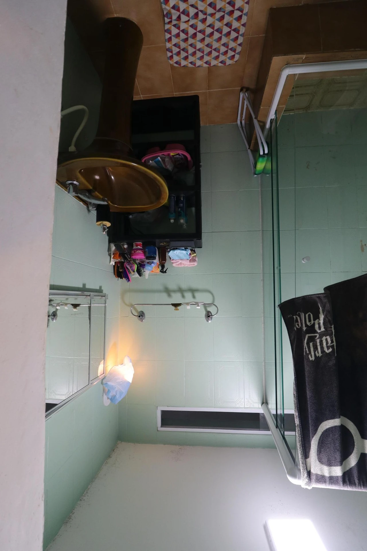 90 m² apartment with a water view and a grill on the balcony — photo 28