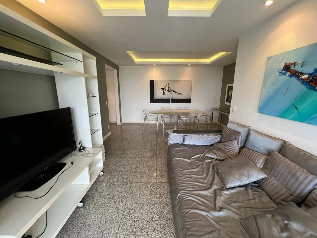 Apartamento mobiliado com 2 dormitórios e varanda — photo 4