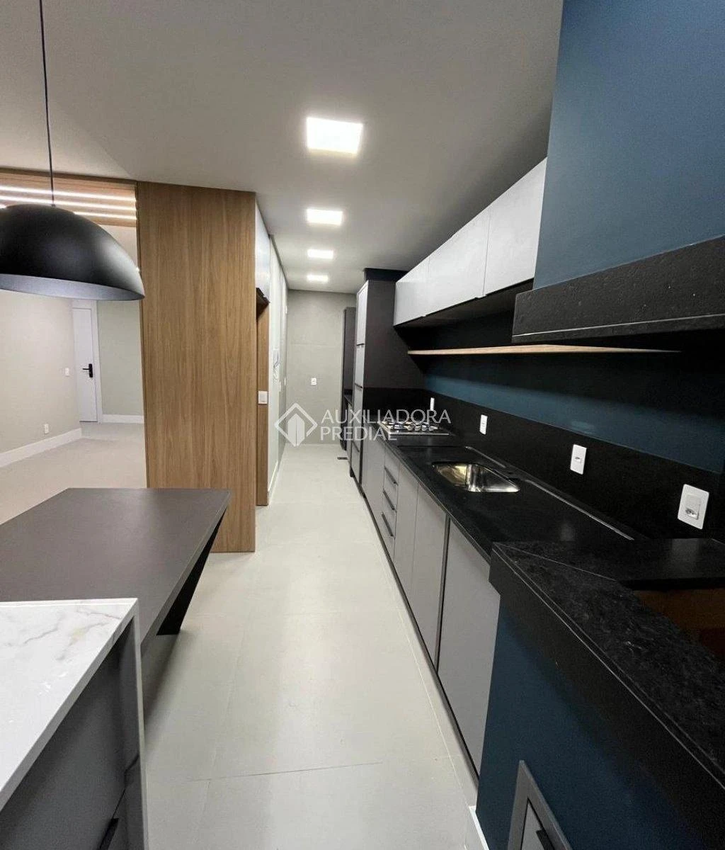 Apartment, 134 m², with floor-to-ceiling windows — photo 10