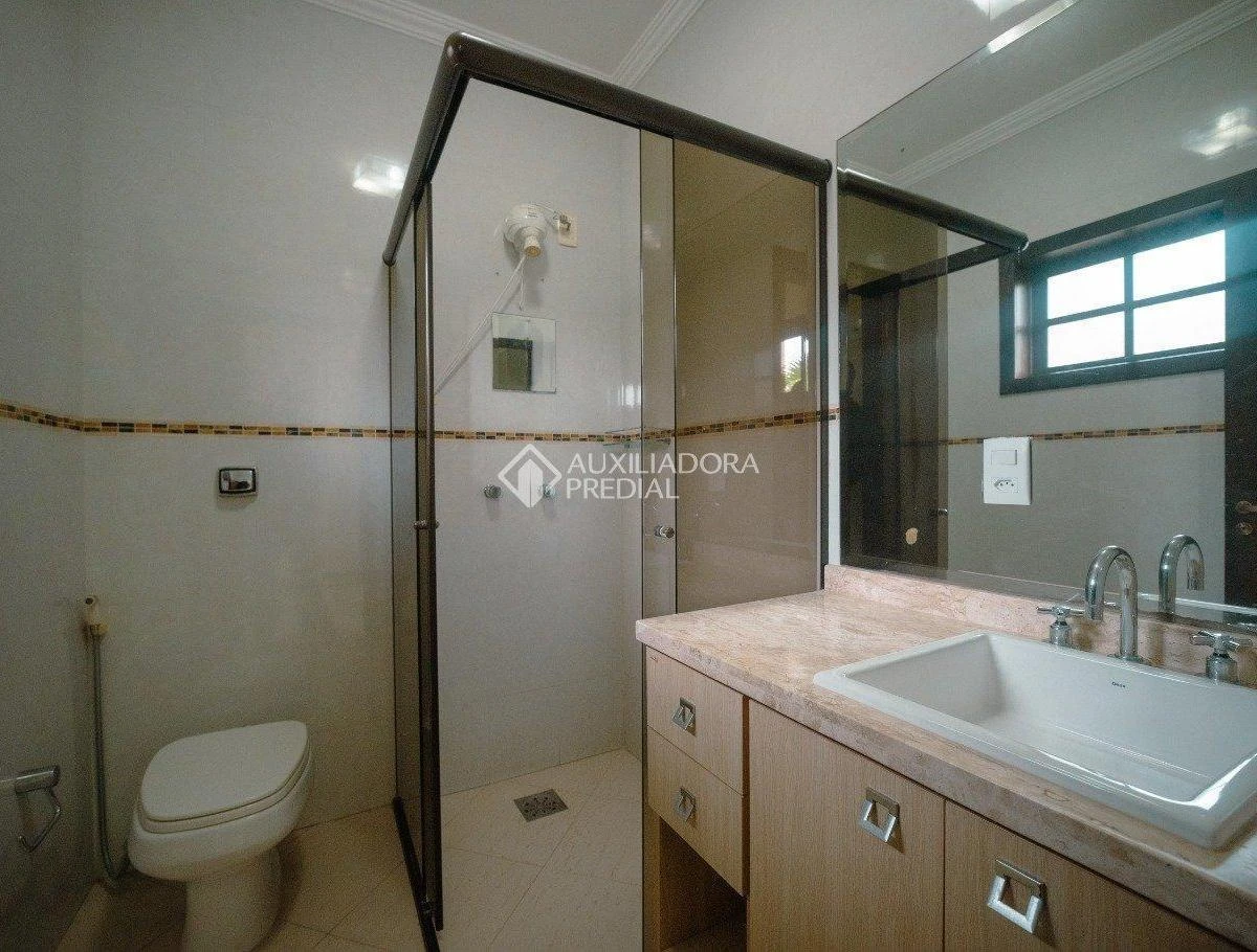 1723 m² house with a bathtub and a grill on the balcony — photo 8
