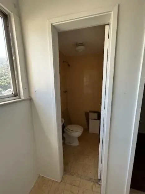 83 m² apartment with 2 bedrooms and 2 bathrooms — photo 16