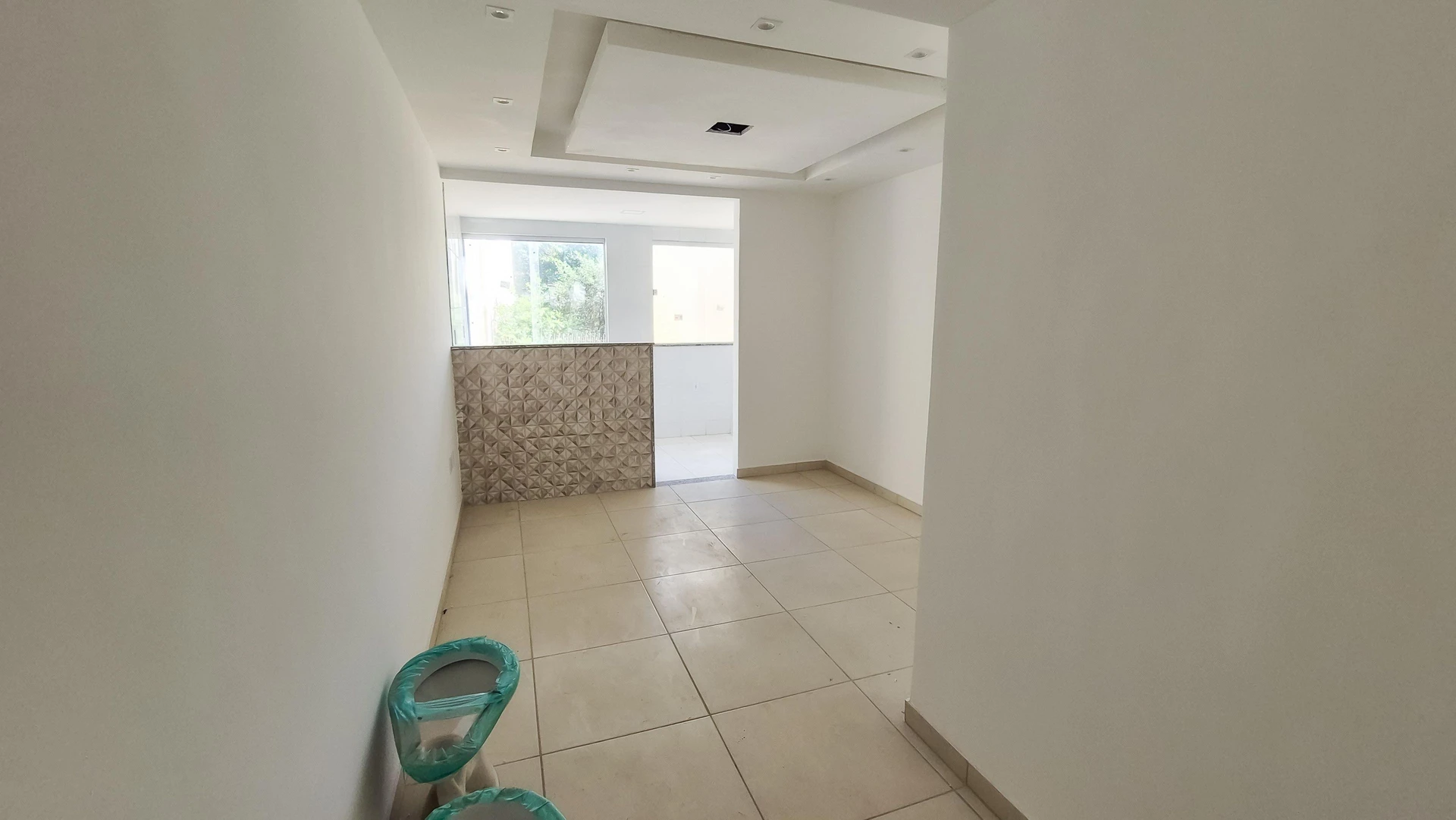 2-bedroom apartment with open-plan kitchen — photo 34