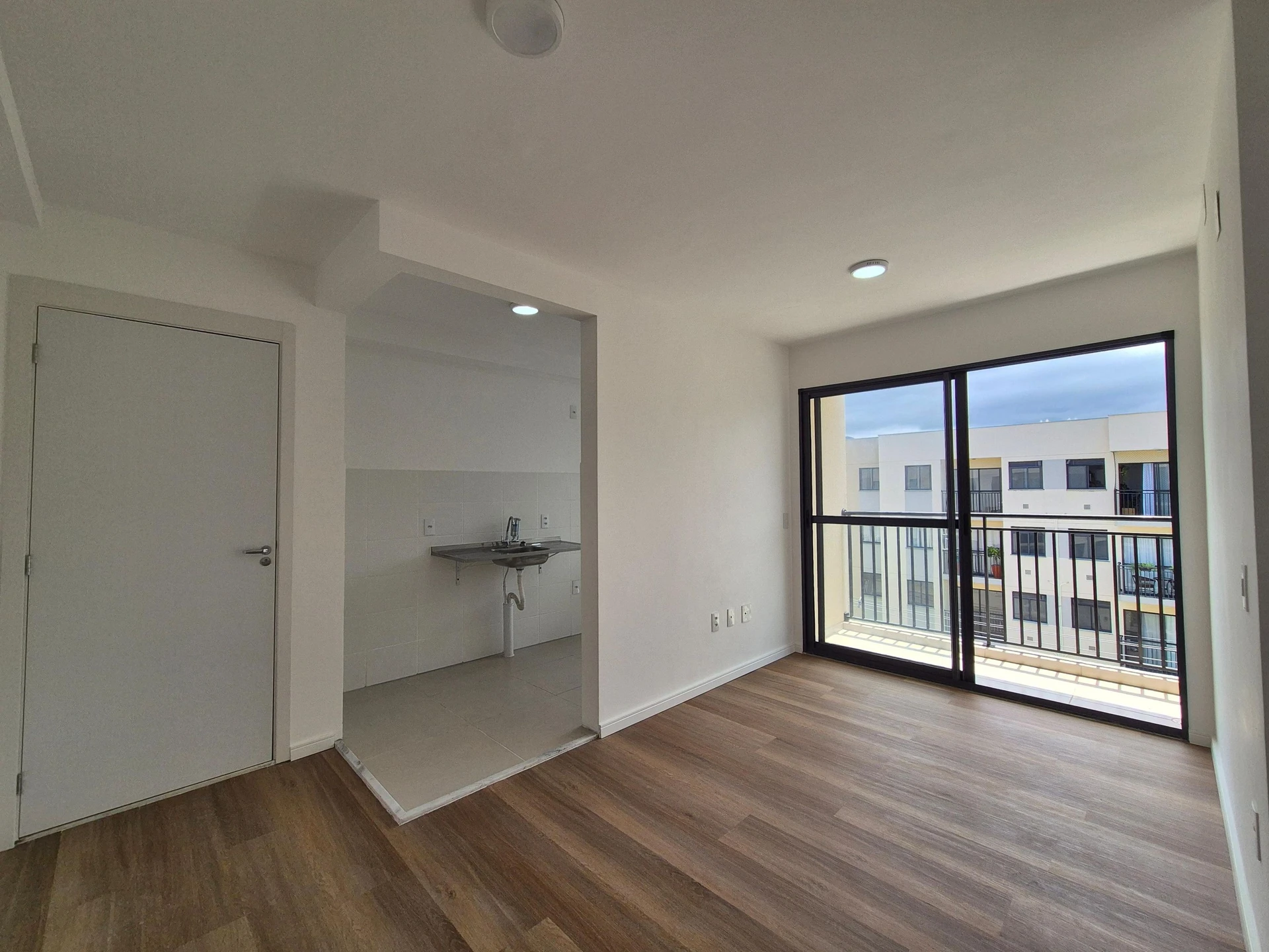 Apartamento de 2 quartos em condomínio com academia — photo 7