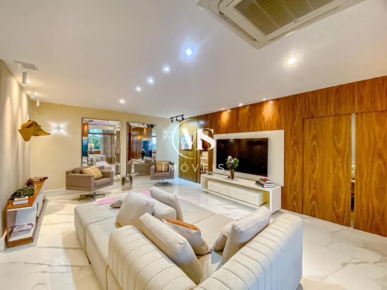 Ванна та 3 спальні: квартира 250 м² — photo 9