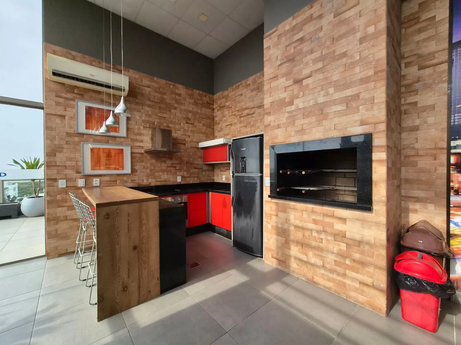 42 m² loft with mezzanine, 1 parking spot and 1 bedroom — photo 6