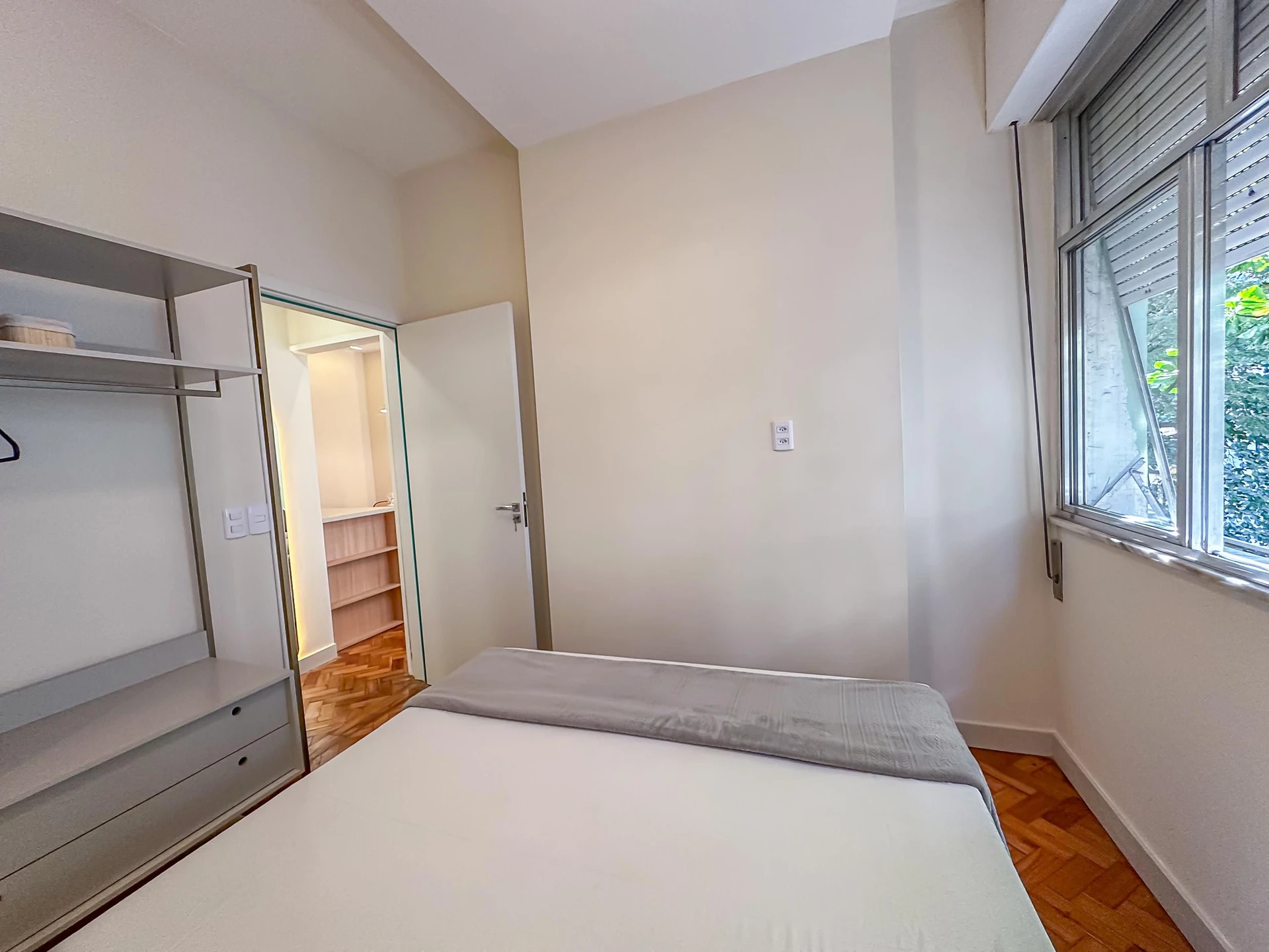 Furnished 45 m² apartment with 1 bedroom — photo 37