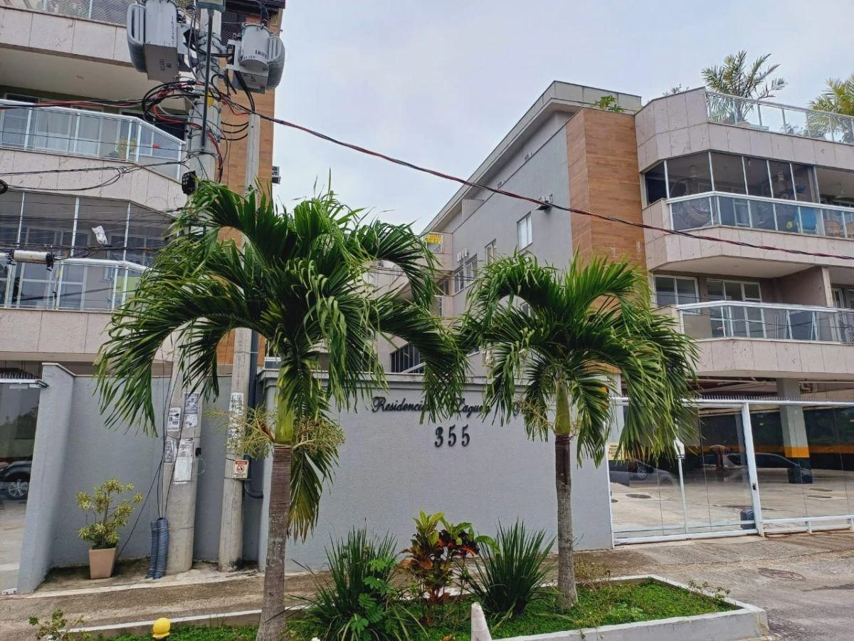 145 m² top-floor home with balcony and 2 parking spots — photo 16