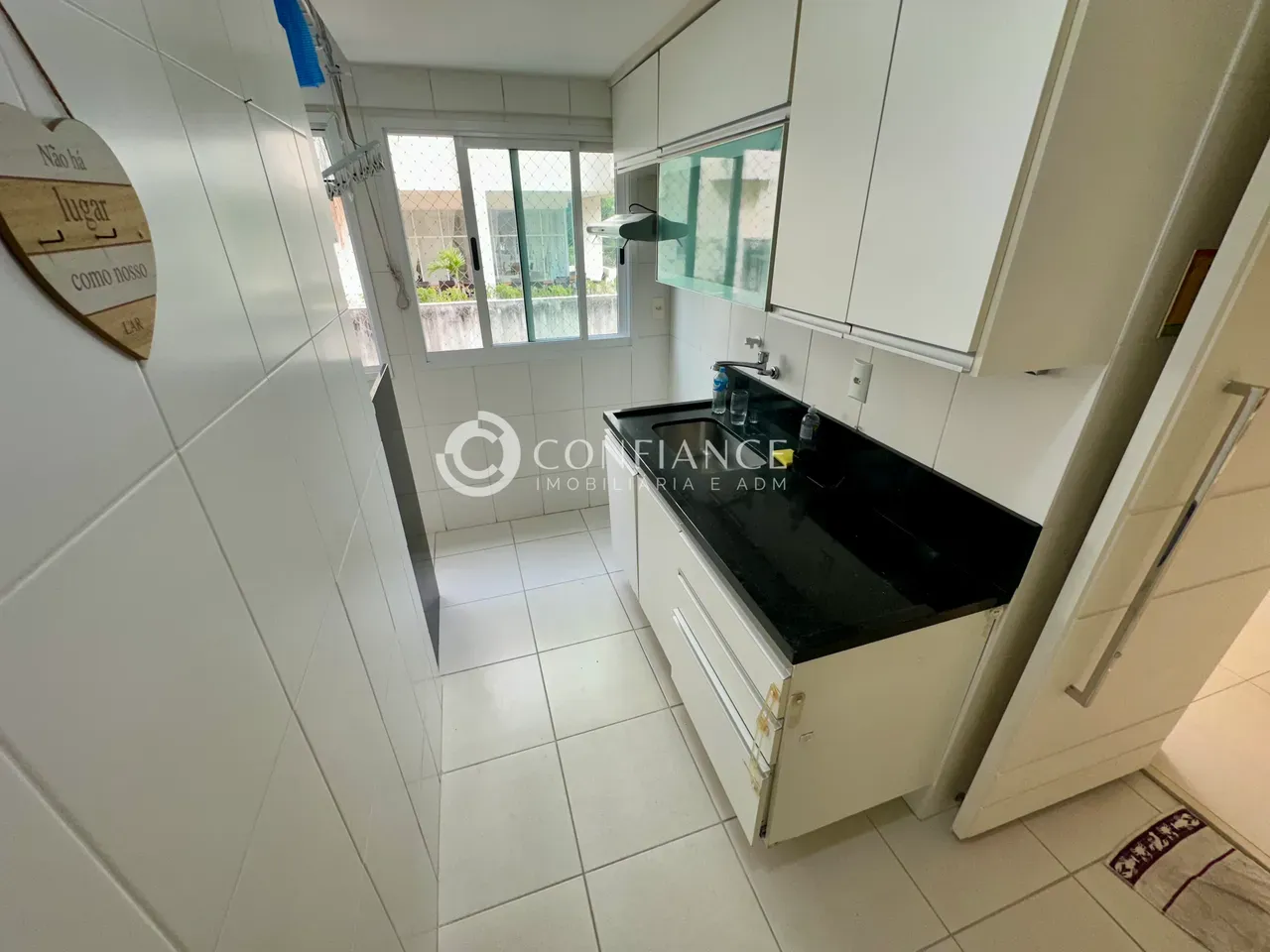 2-bedroom apartment with 2 bathrooms and a balcony — photo 20