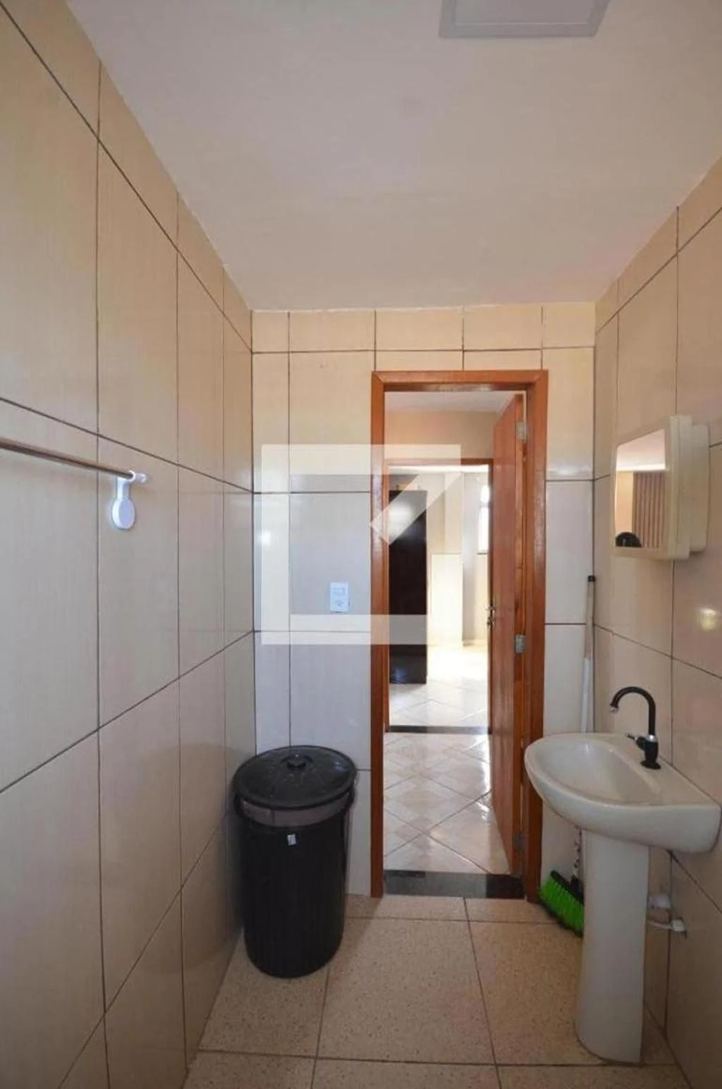 Apartamento com 3 quartos e varanda com área de trabalho — photo 40