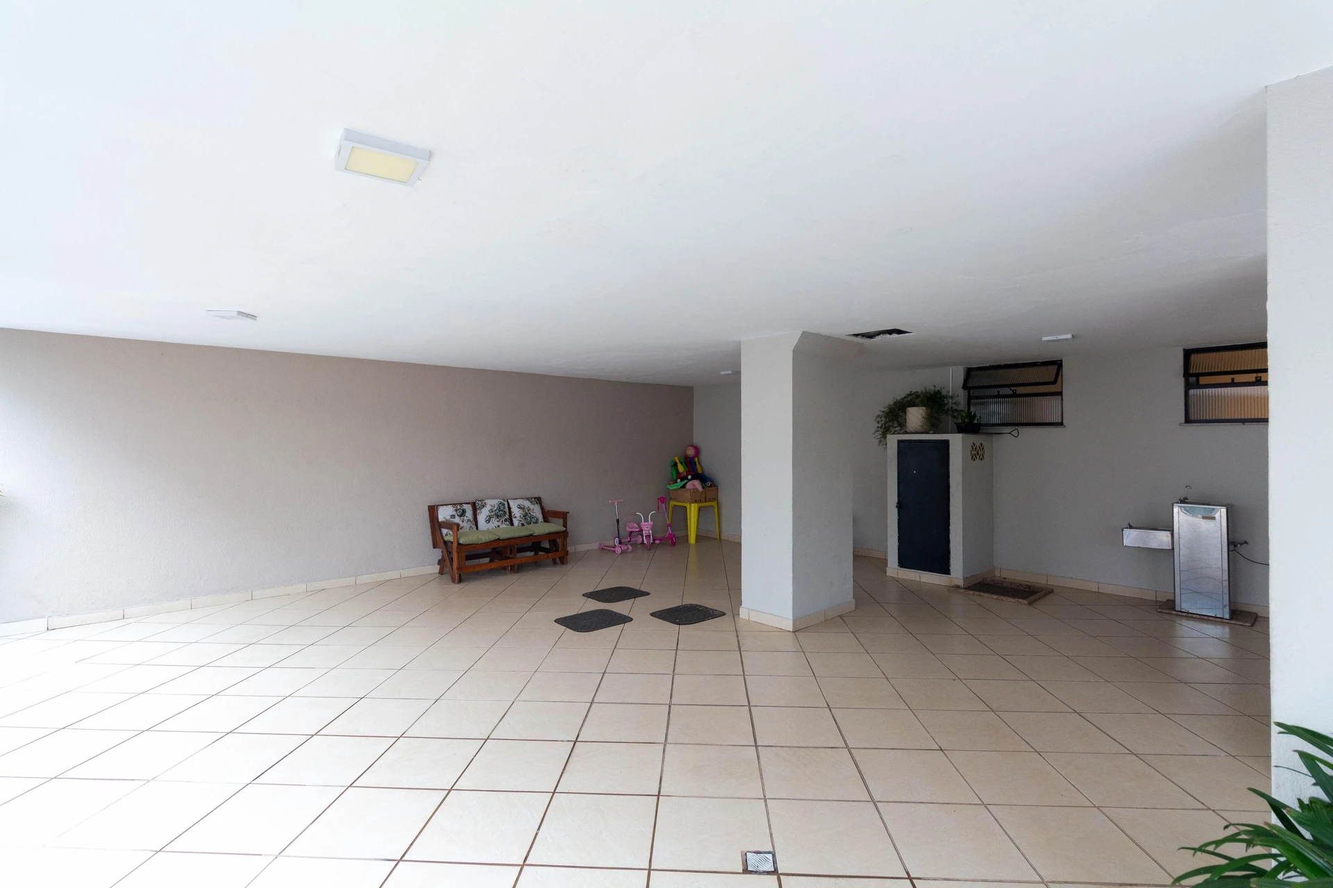 Furnished apartment, 68 m², with a home office — photo 18