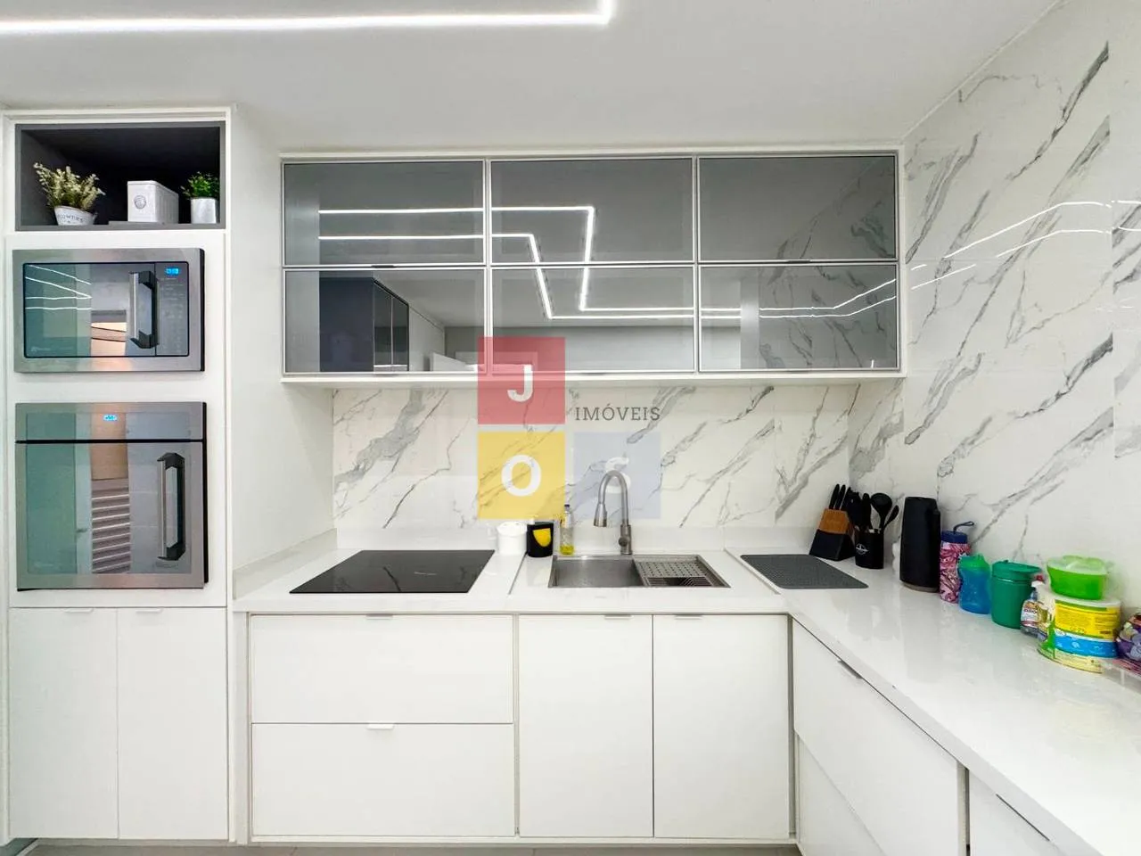 Apartamento mobiliado, 193 m², com janelas do piso ao teto — photo 21