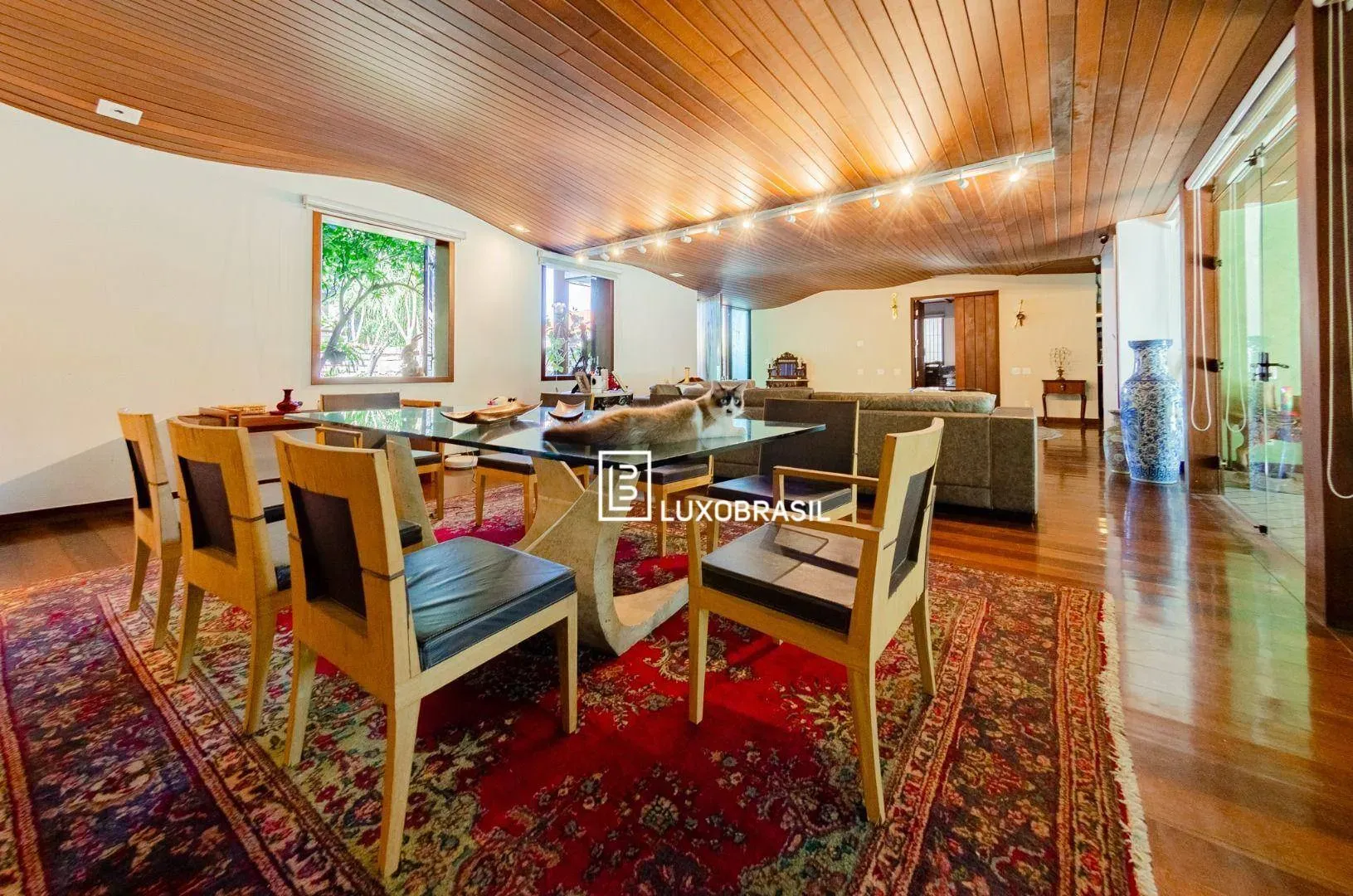 Furnished house with 6 en-suite bedrooms and 9 parking — photo 24