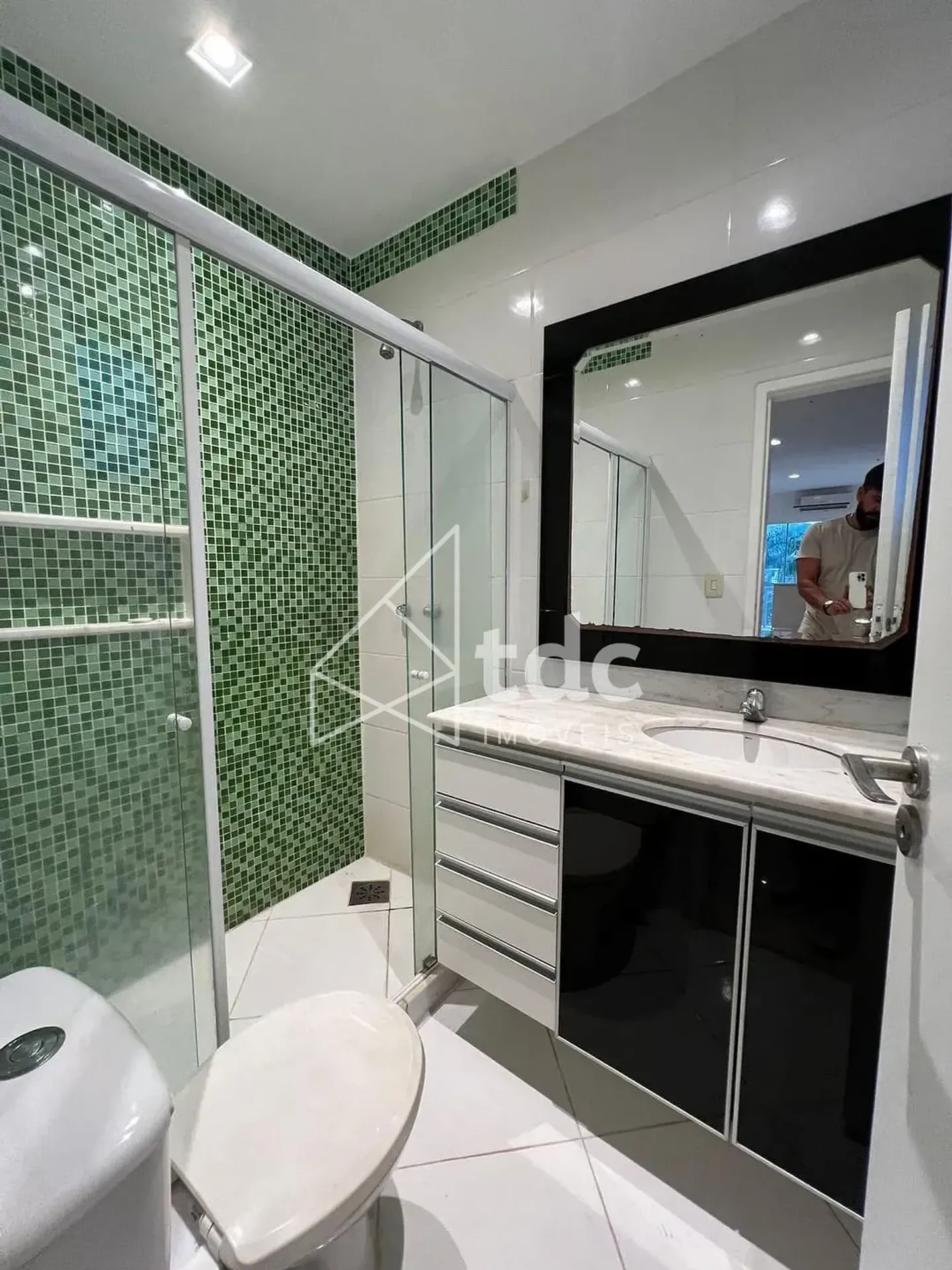 5-bedroom house with a walk-in closet in Rio de Janeiro — photo 6