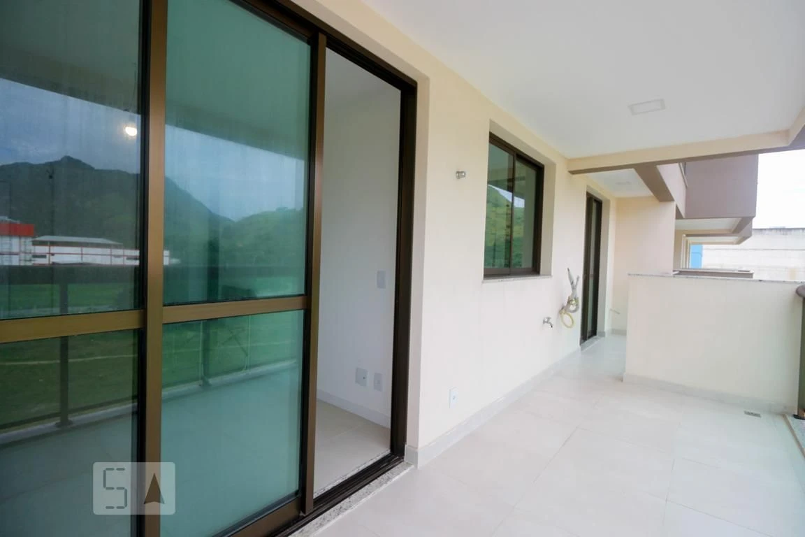 2-bedroom apartment with a mountain view — photo 33