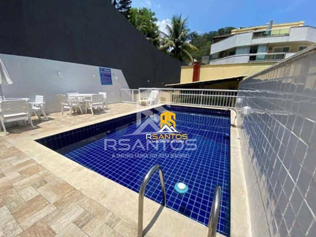2-bedroom apartment in a building with a pool — photo 21