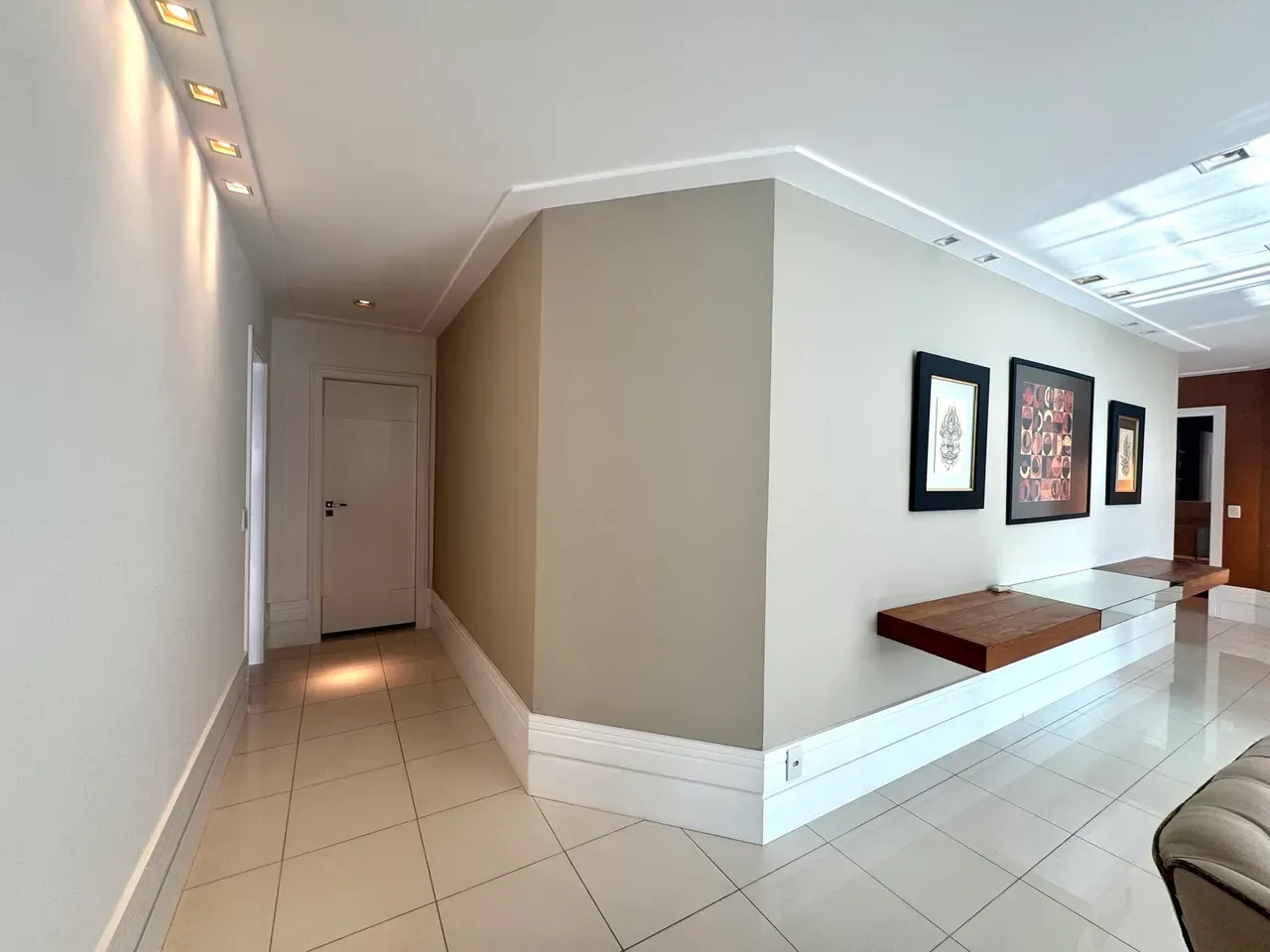 Unfurnished apartment with 4 bedrooms and 5 baths — photo 42