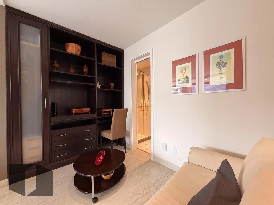 Furnished apartment, 186 m², with a grill on the balcony — photo 26