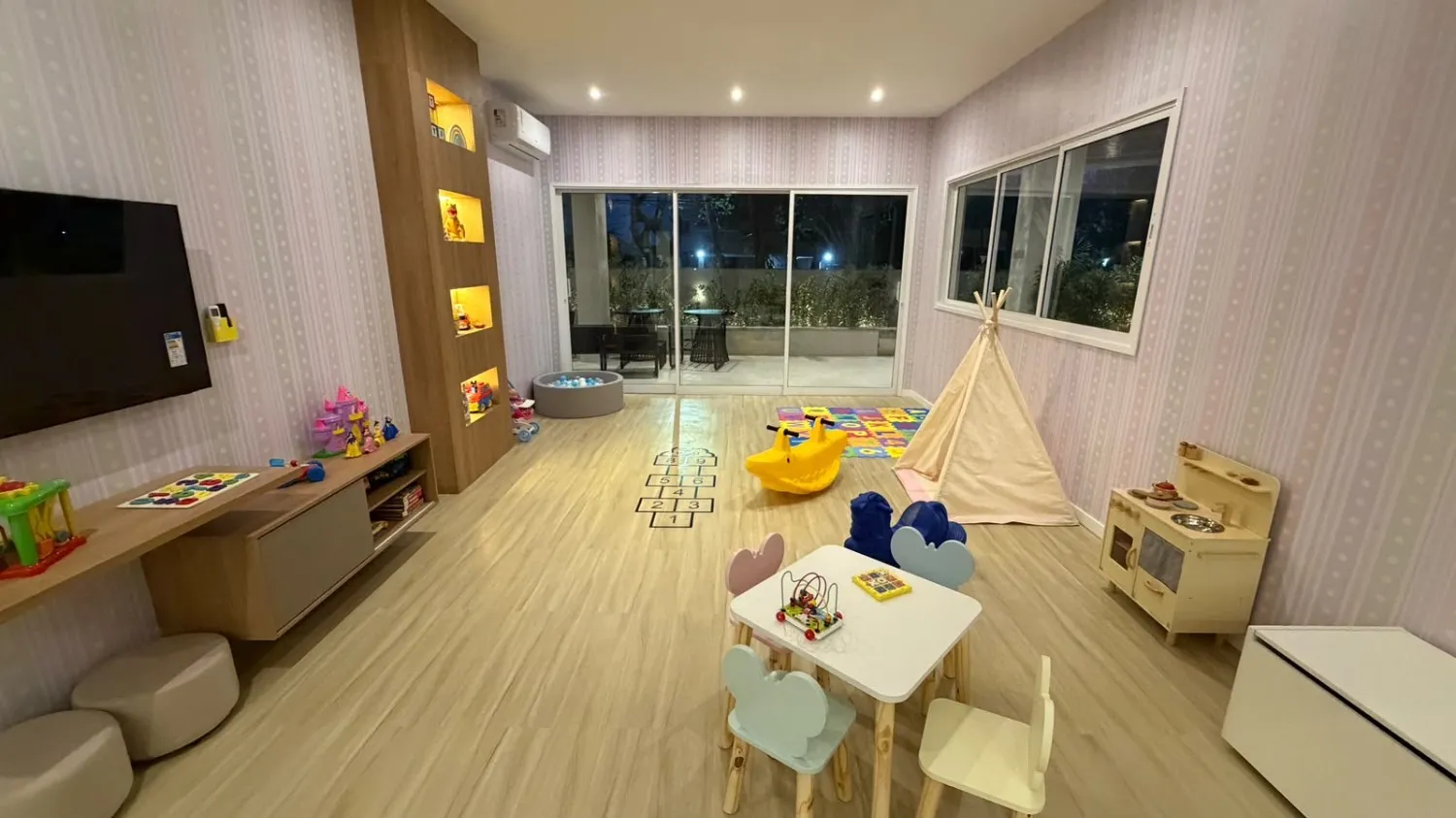 3 quartos e janelas do piso ao teto: apartamento de 110 m² — photo 24
