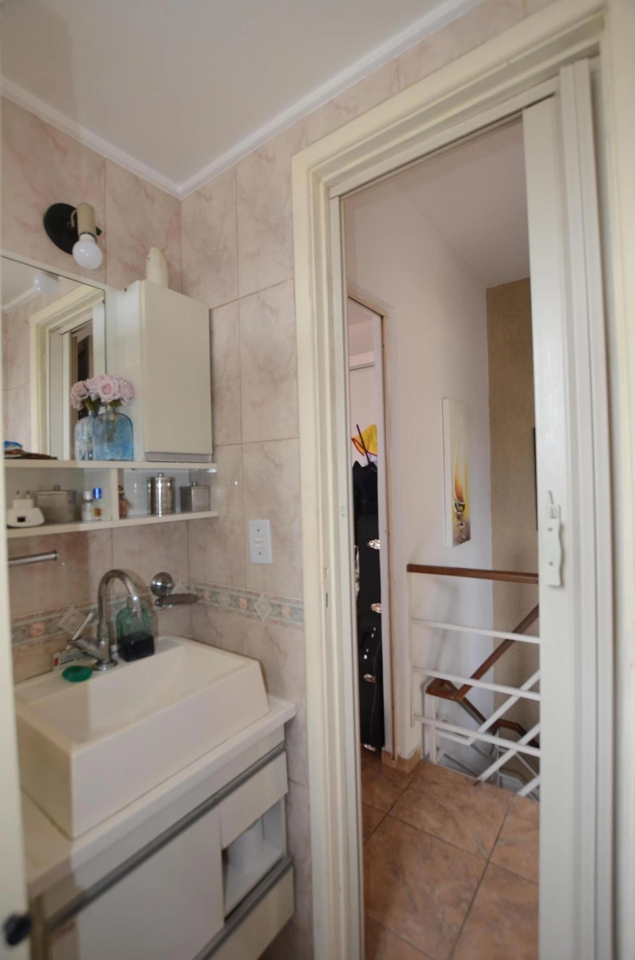 Furnished apartment, 126 m², with a grill on the balcony — photo 46