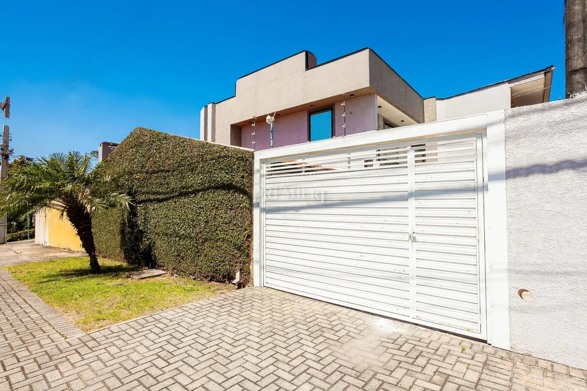3-bedroom house with a garden in Curitiba — photo 18