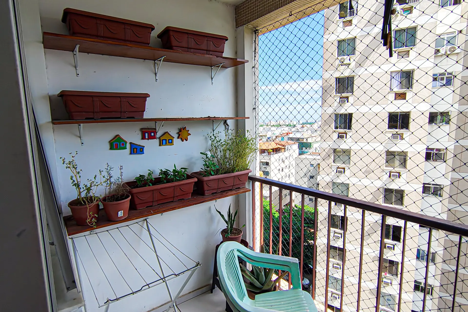 3-bedroom apartment in a building with a gym — photo 6