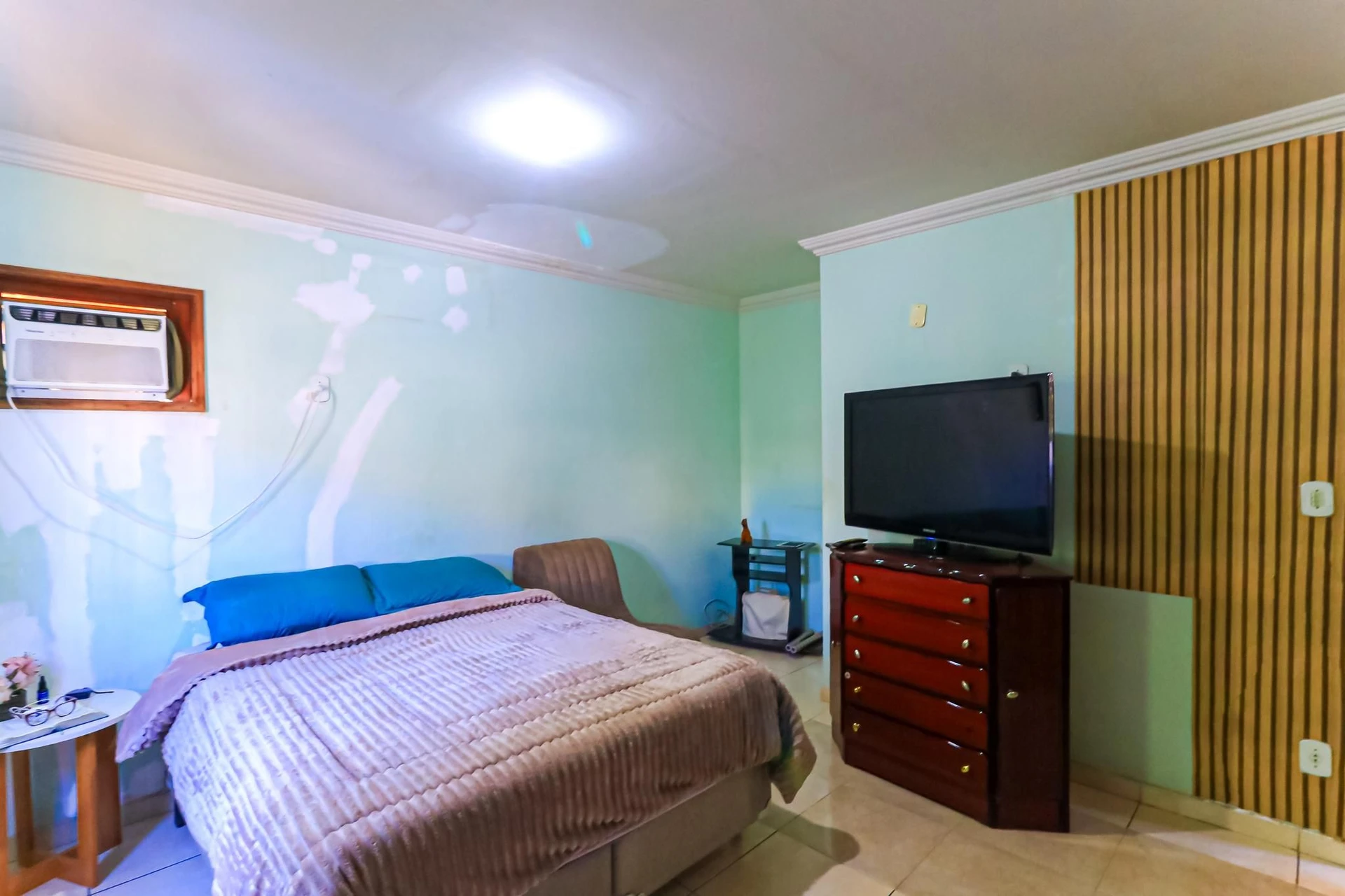 House, 200 m², with a washing machine — photo 15