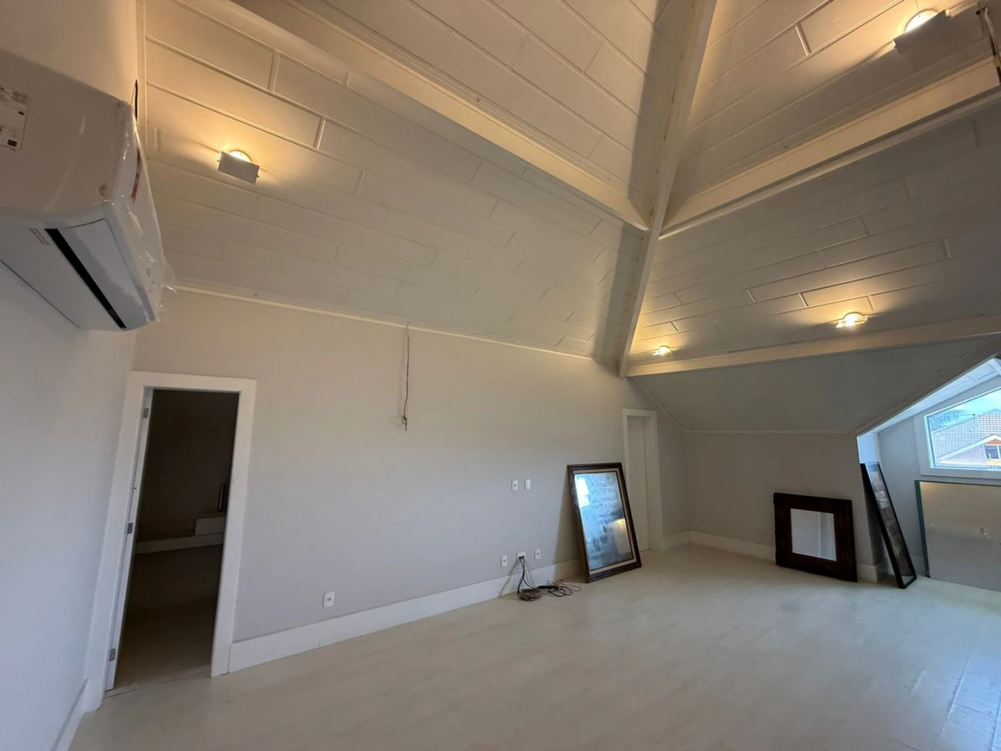 Furnished house with 5 en-suite bedrooms and 600 m² — photo 7