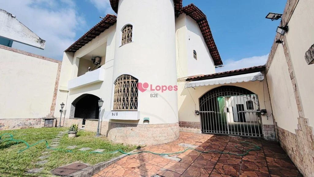 Casa de 450 m² com 3 quartos e fogão a gás — photo 8
