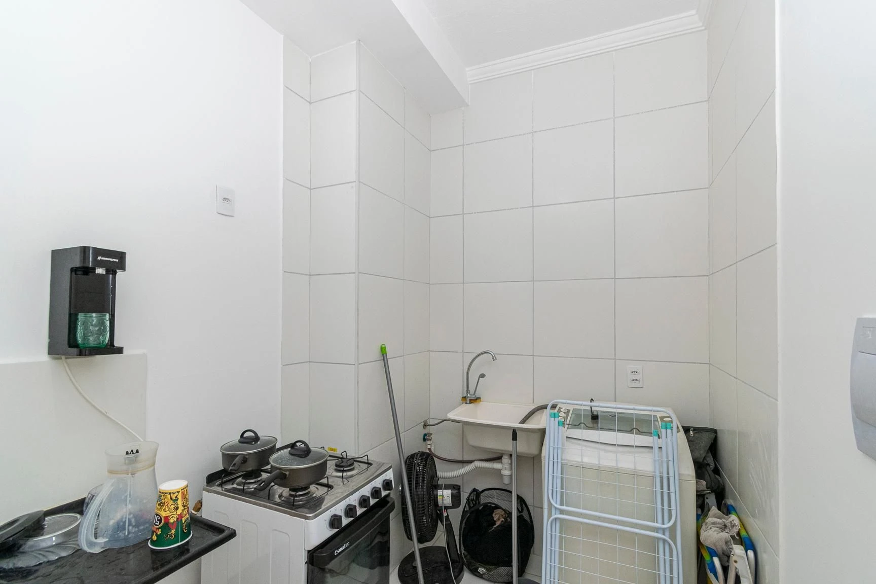 One-bedroom apartment with a washing machine — photo 41