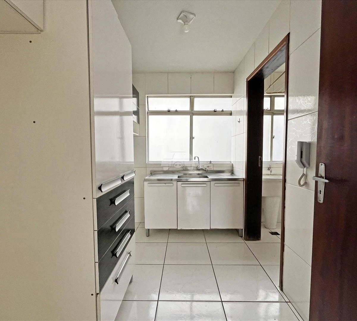 Departamento de 2 dormitorios y 105 m²
