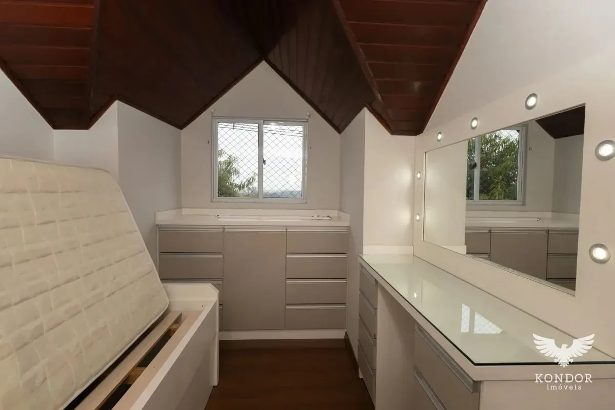 Apartamento com varanda envidraçada, Santa Felicidade — photo 16