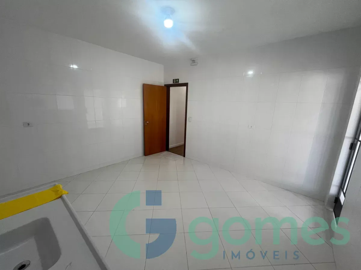 Квартира з зоною для пральні та площею 230 м² — photo 19