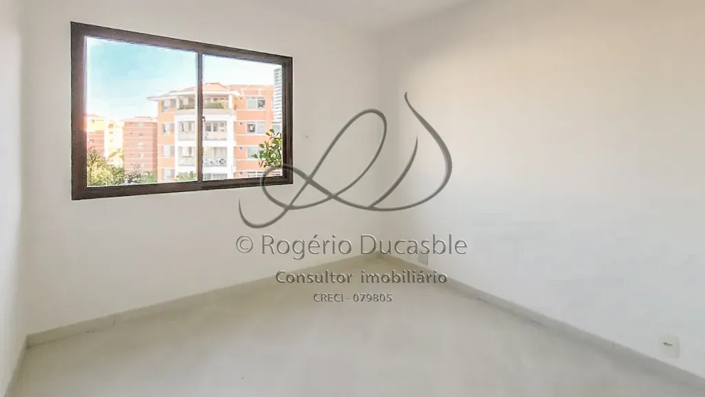 4-bedroom apartment, 2 with their own bathrooms, 165 m² — photo 45
