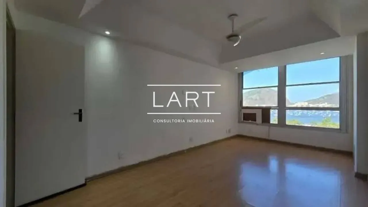 Вид на воду и 4 спальни: квартира 190 м² — photo 17