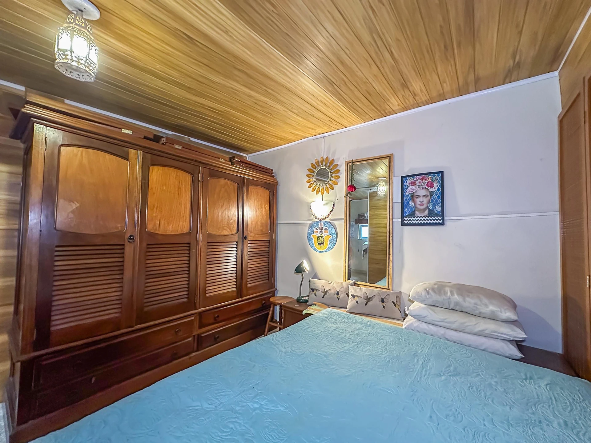 Furnished 1-bedroom apartment with balcony and private garden — photo 7