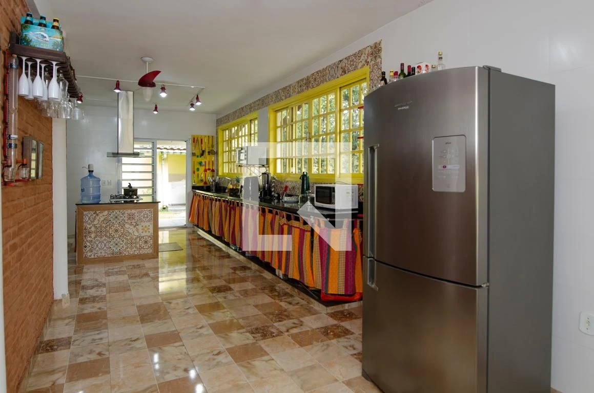 Casa mobiliada com 4 dormitórios e área de lavanderia — photo 20