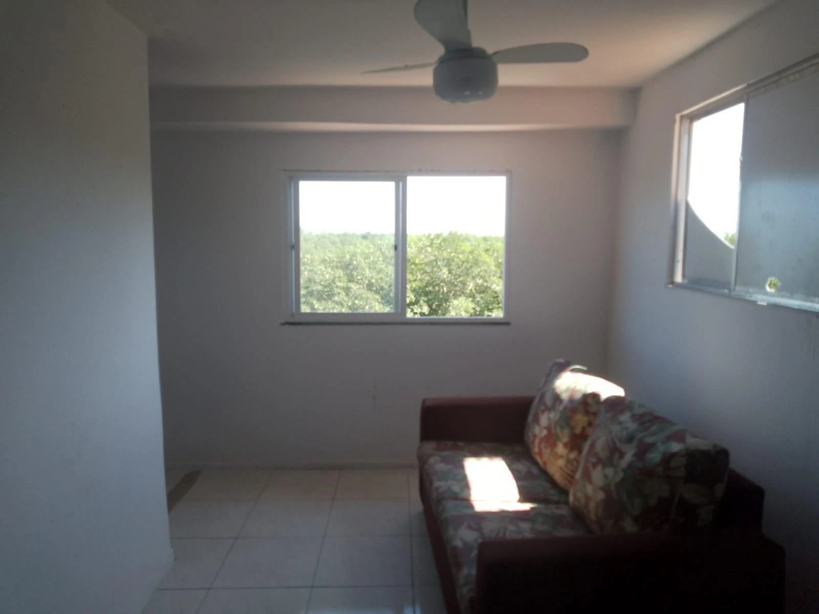 Furnished 2-bedroom apartment with 1 bathroom no parking — photo 9