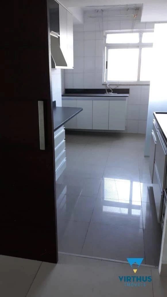 Furnished apartment, 102 m², with a grill on the balcony — photo 44