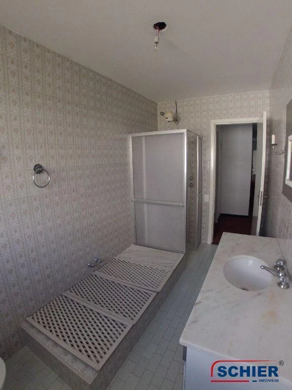 Casa térrea com 5 quartos e 10 vagas no total — photo 18