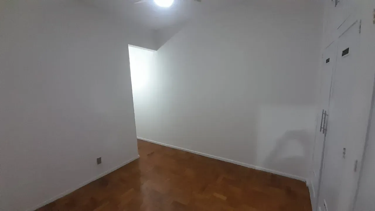 Apartamento com 2 quartos e box no banheiro — photo 8