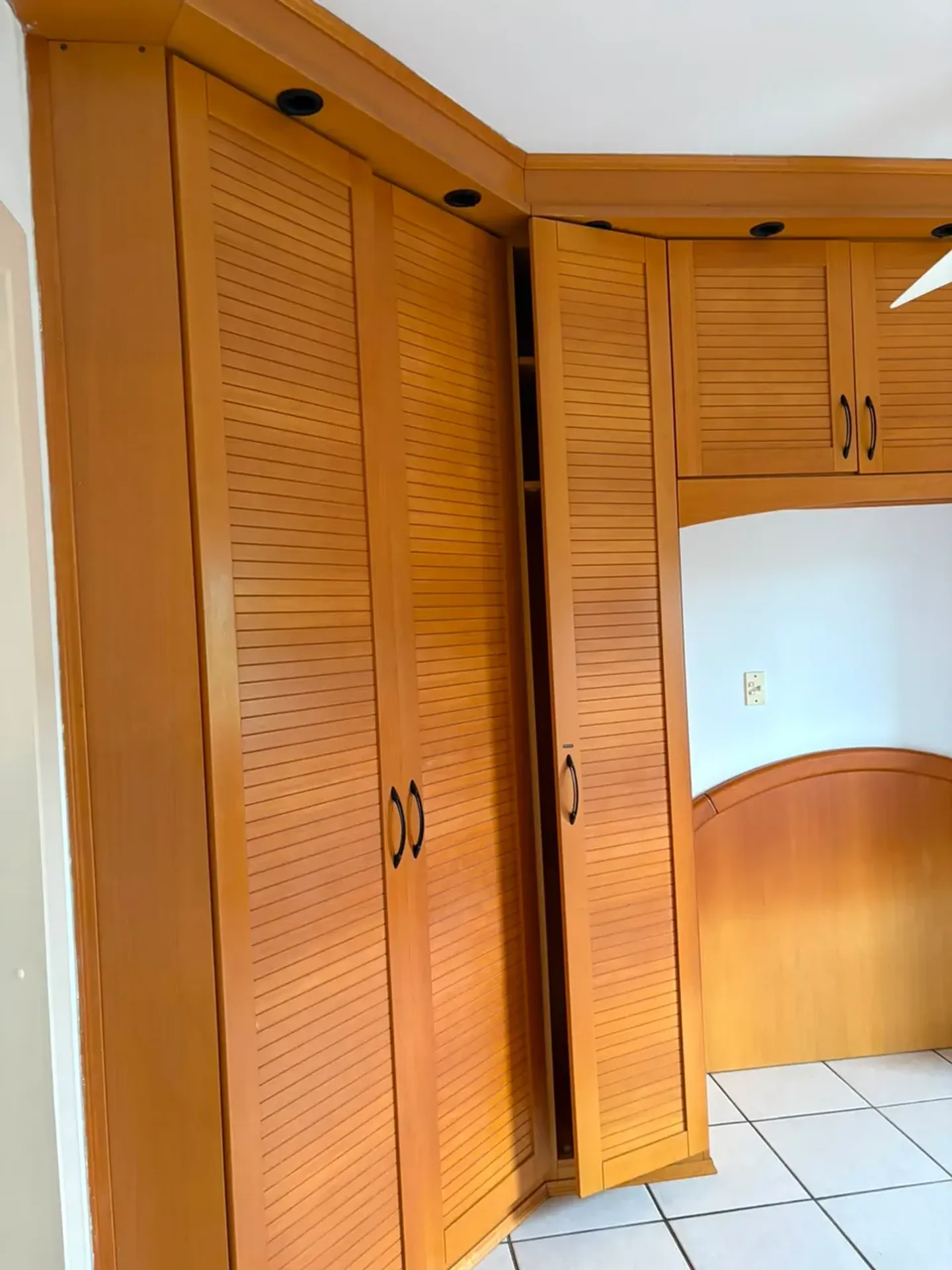 Мебльована квартира 80 м² з 2 спальнями та 2 ванними — photo 3