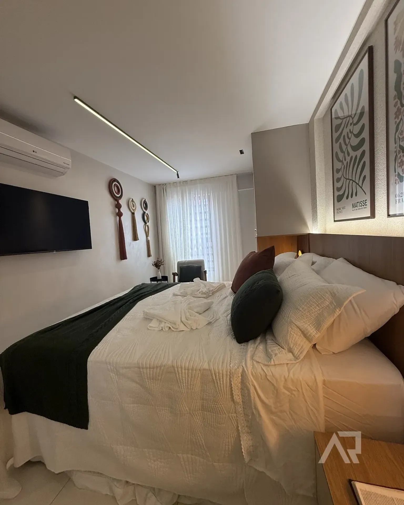 2-bedroom apartment with a washing machine — photo 10