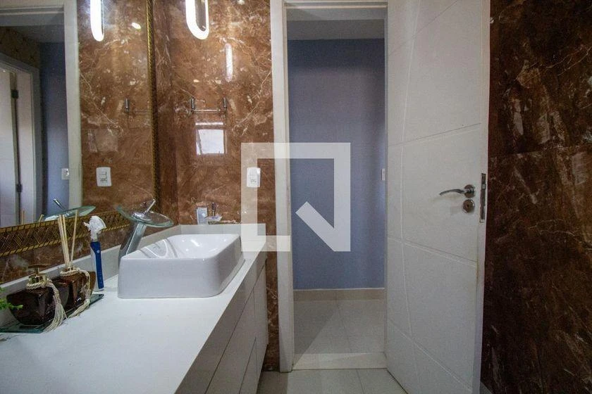 400 m² apartment with 3 en-suite bedrooms and open kitchen — photo 2