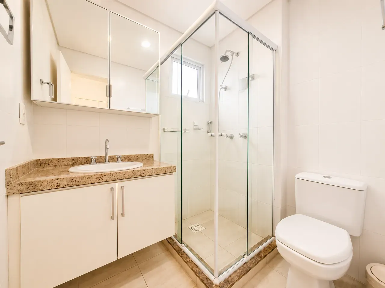 Apartamento amueblado de 3 dormitorios con suite y 2 plazas — photo 17