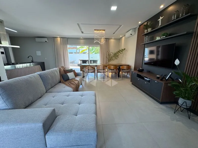 Furnished house with 4 en-suite bedrooms and private garden — photo 6